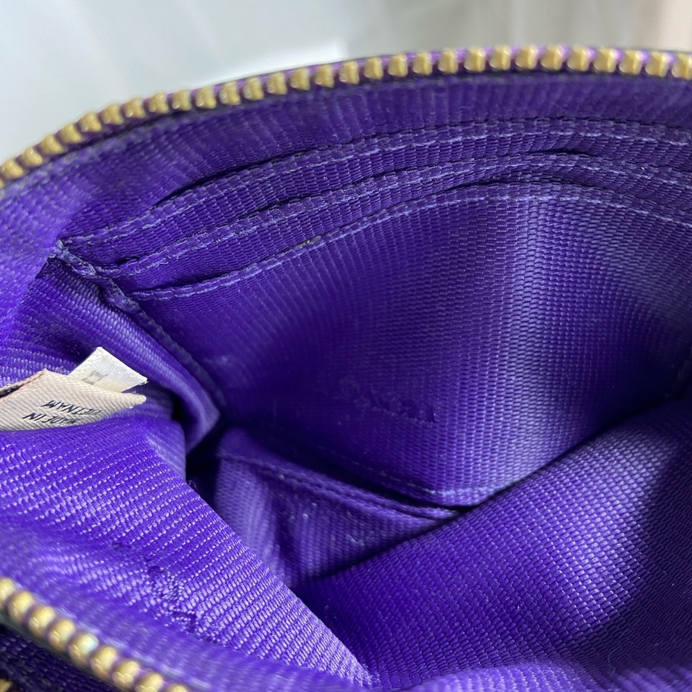 Coach Wristlet - Picture 3 of 8